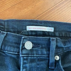 Levi’s Super Skinny Mile High jeans 28